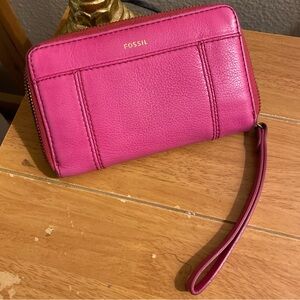 Fossil Wristlet Wallet Fuchsia/ Hot Pink